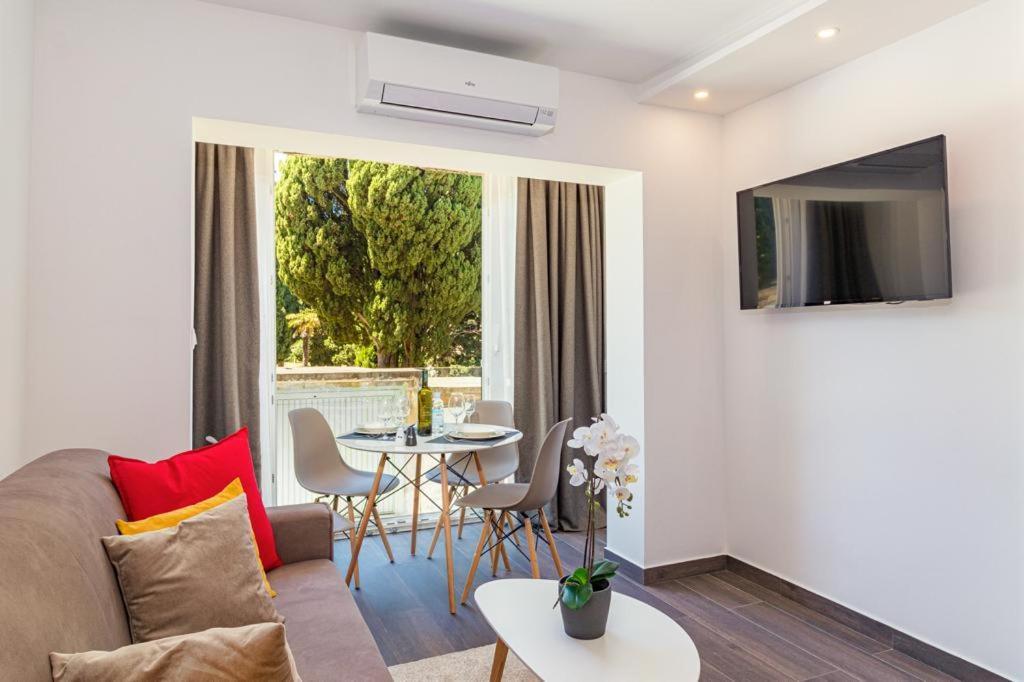 N&G New Apartment Stoja Beach PUY 외부 사진