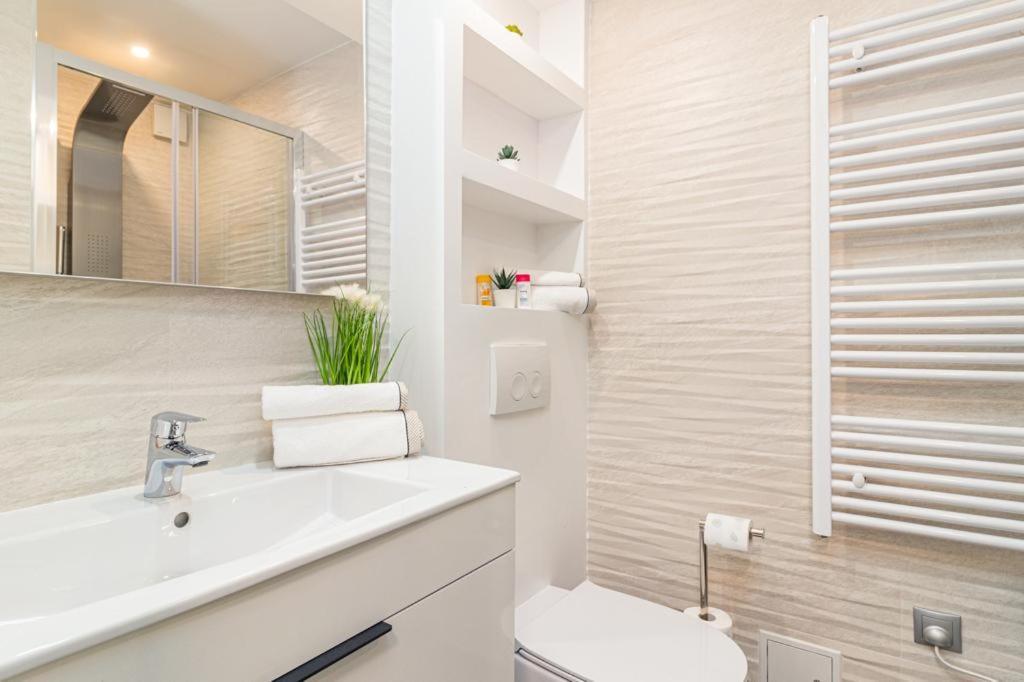 N&G New Apartment Stoja Beach PUY 외부 사진